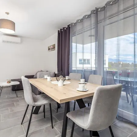 Cozy In Rab With Outdoor Swimming Pool Holiday home *