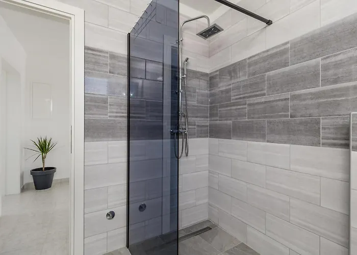 Nyaraló Cozy In Rab With Wifi Lopar