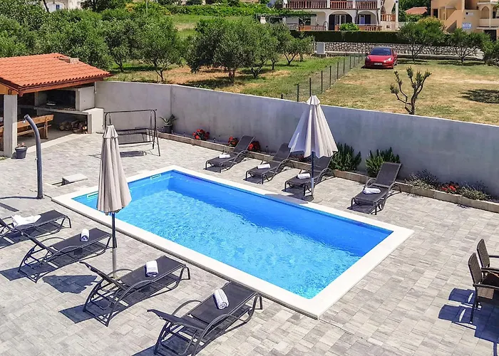 Cozy In Rab With Wifi Nyaraló