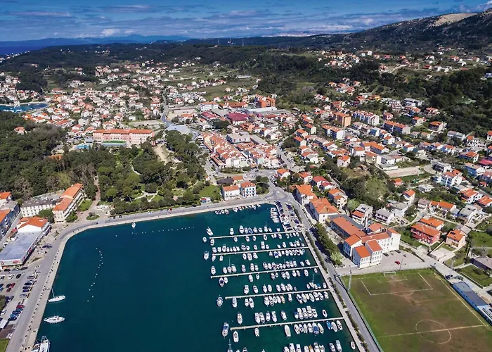 Cozy In Rab With Wifi Nyaraló